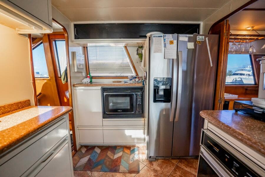1989 Viking 63 Motor Yacht - Photo 22