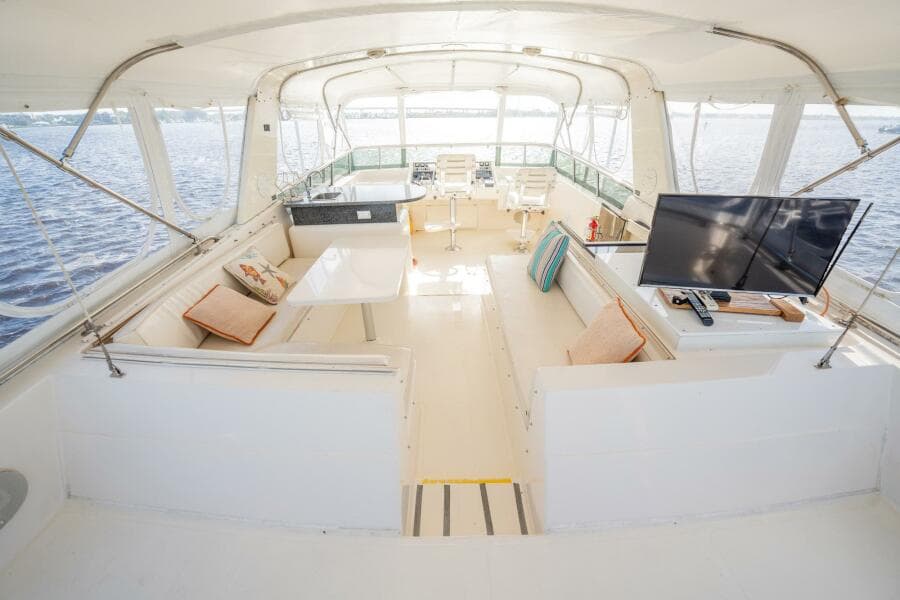 1989 Viking 63 Motor Yacht - Photo 28