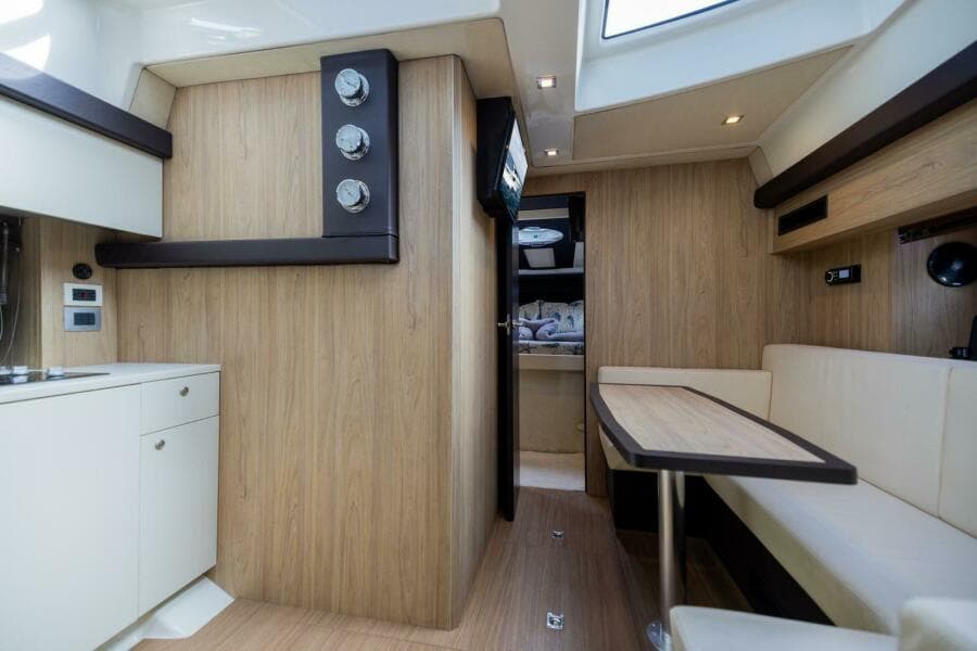 2014 Cranchi M 44 HT