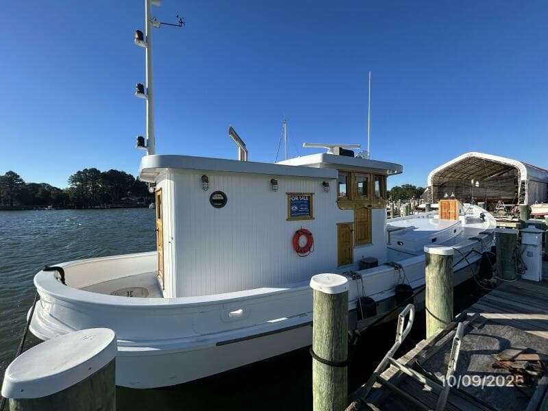 Choptank pilothouse starboard aft
