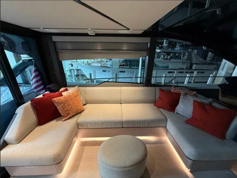 2025 Sunseeker 55 Predator