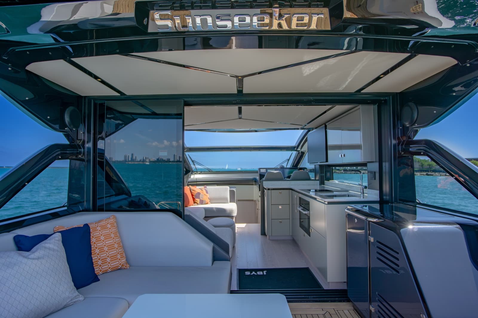 2025 Sunseeker 55 Predator - Photo 22