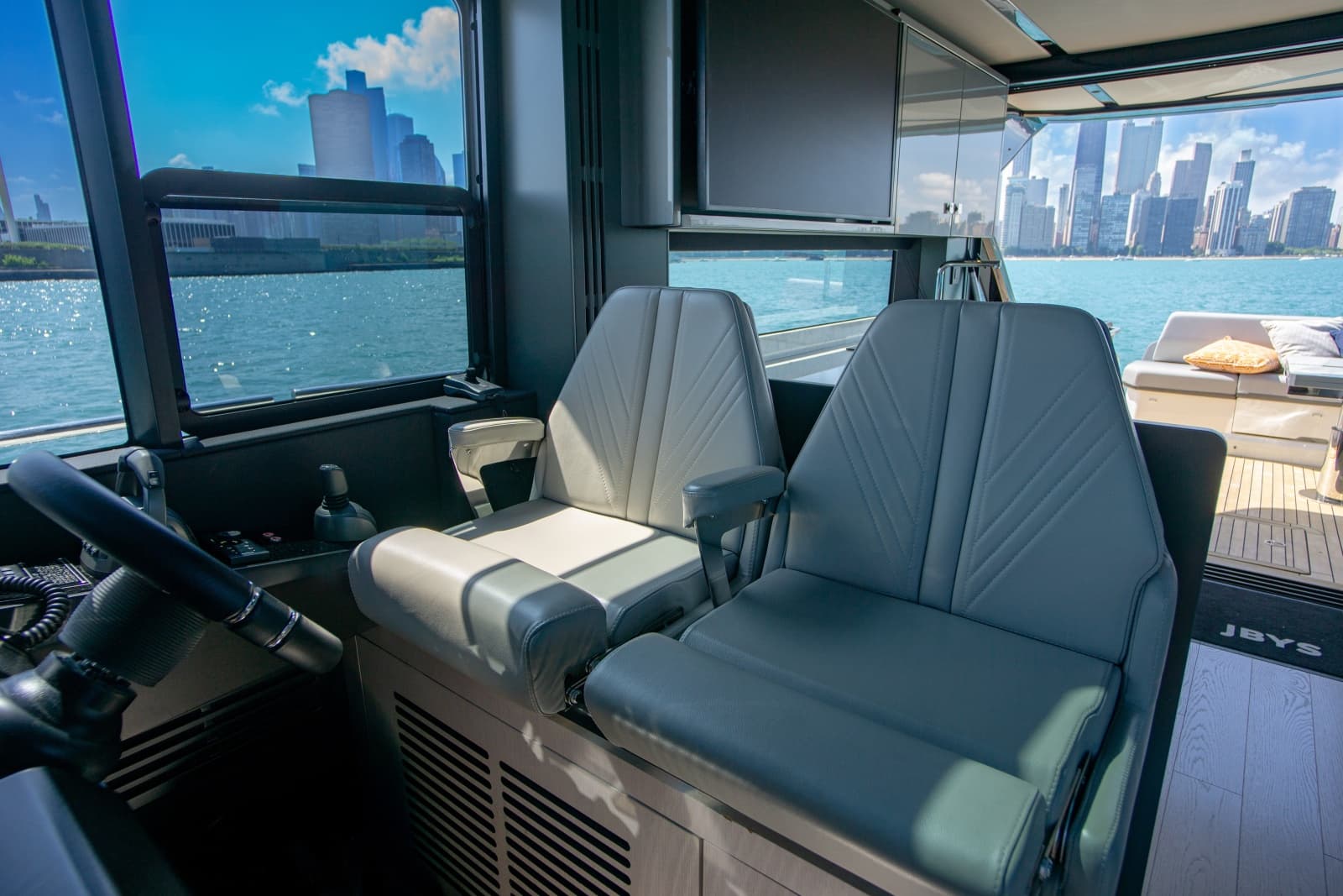 2025 Sunseeker 55 Predator - Photo 26