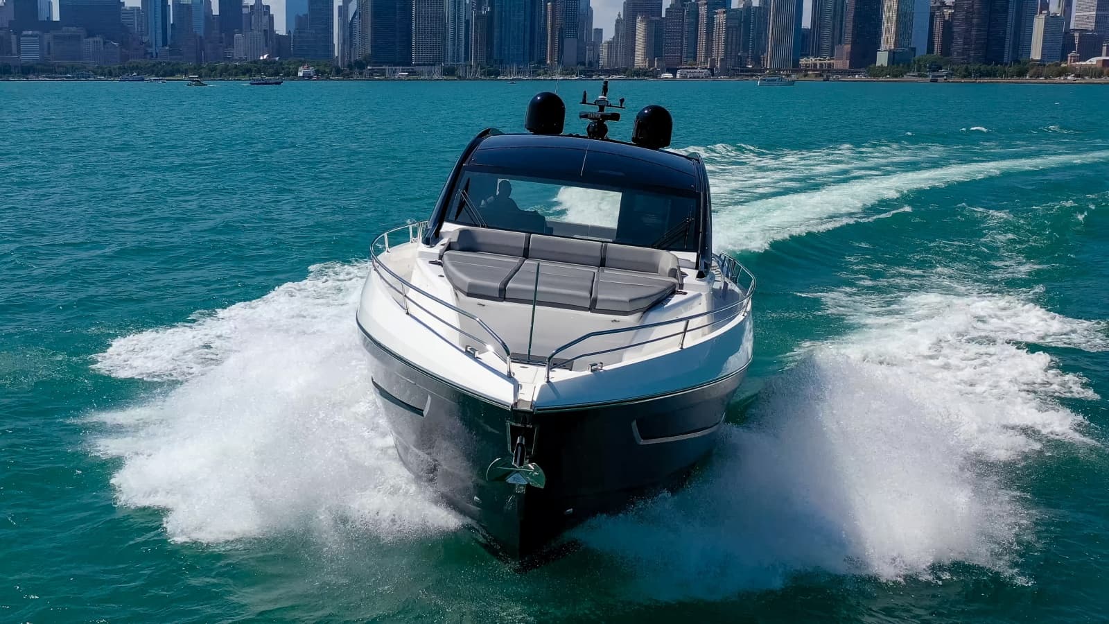 2025 Sunseeker 55 Predator - Photo 3