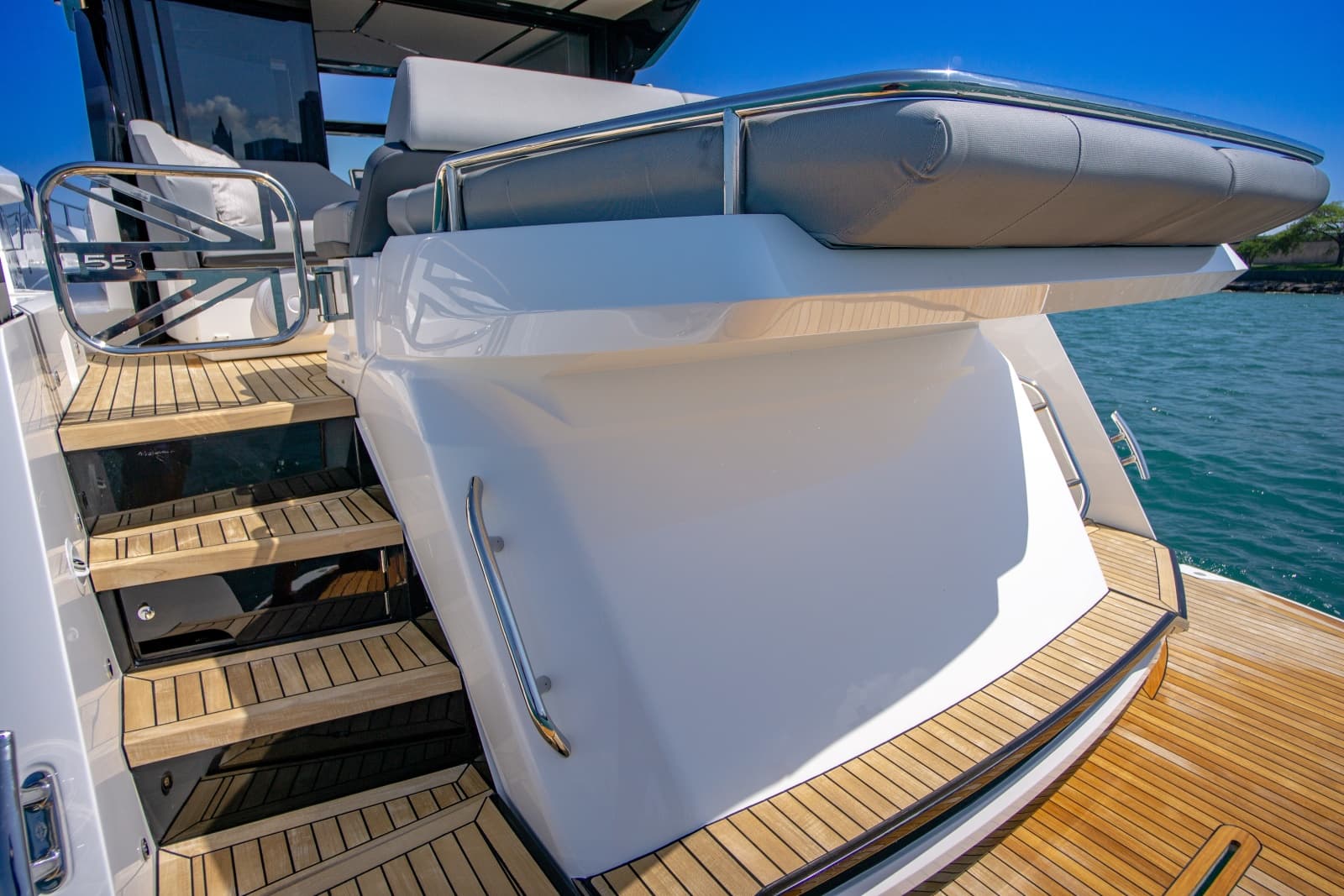 2025 Sunseeker 55 Predator - Photo 14