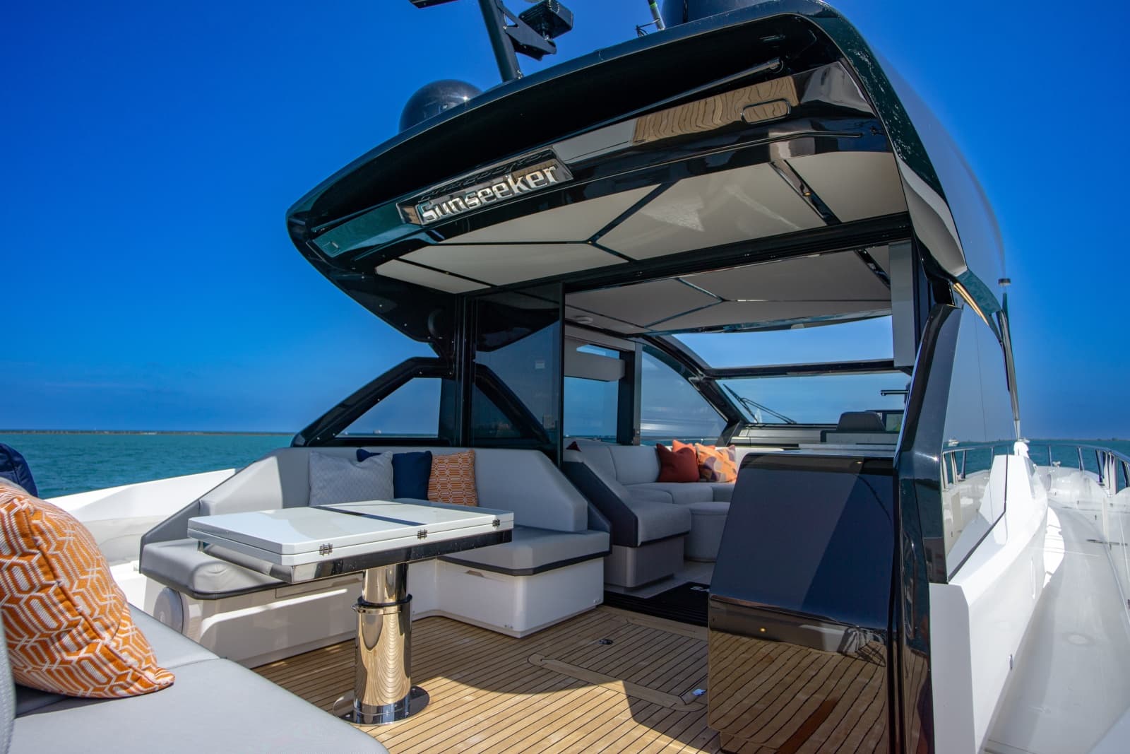 2025 Sunseeker 55 Predator - Photo 15
