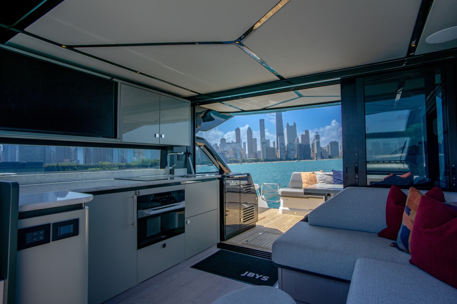 2025 Sunseeker 55 Predator - Photo 23