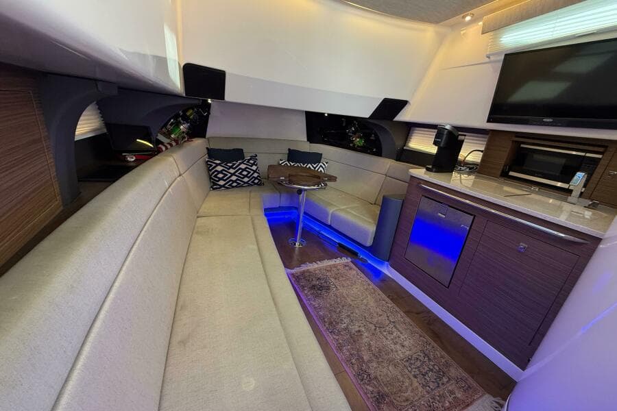 2020 Boston Whaler 420 Outrage