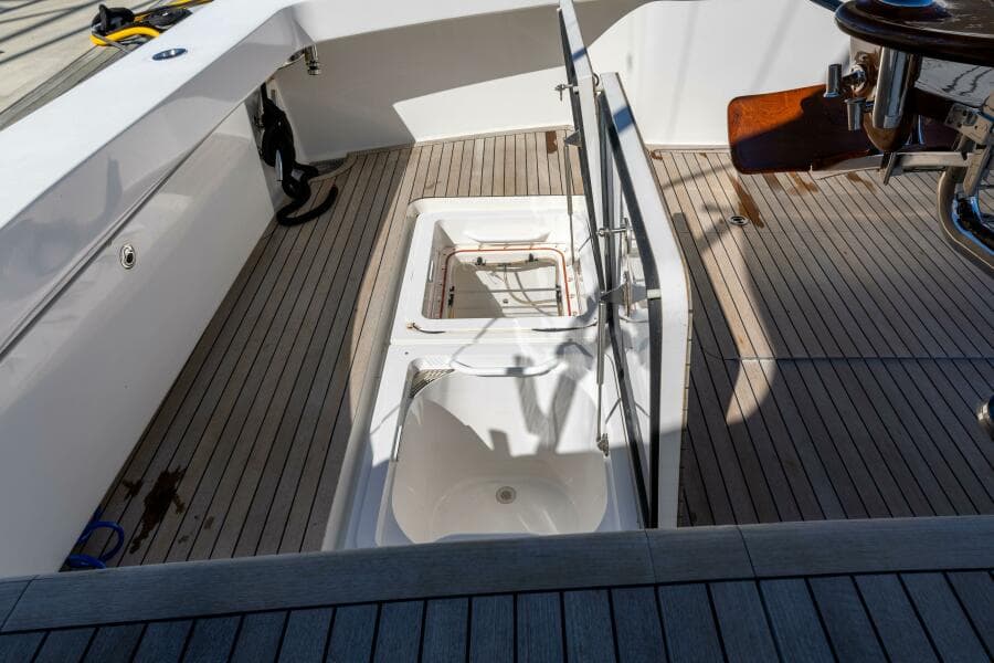 2013 Viking 76 Convertible- REEL FIRE- Cockpit Storage