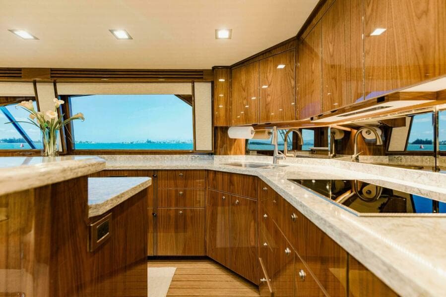 2020 Viking 72 Enclosed Bridge