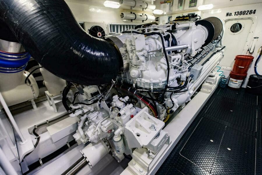 2020 Viking 72 Enclosed Bridge