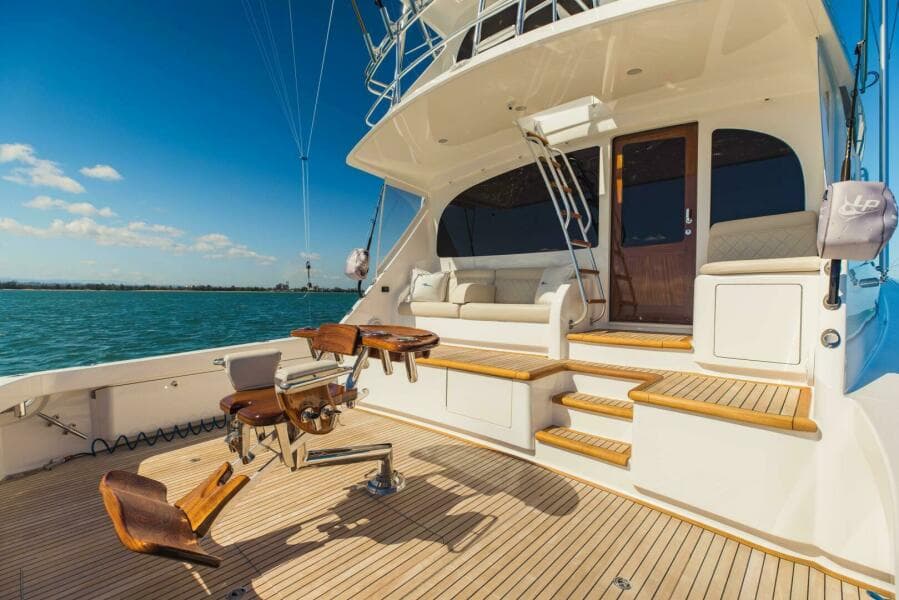 2020 Viking 72 Enclosed Bridge