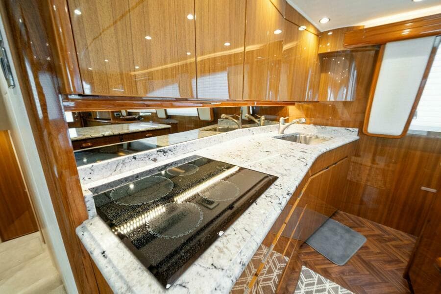 2016 Viking 55 Convertible DONE PICKIN