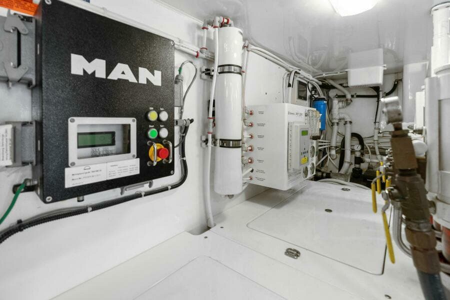 2016 Viking 55 Convertible DONE PICKIN