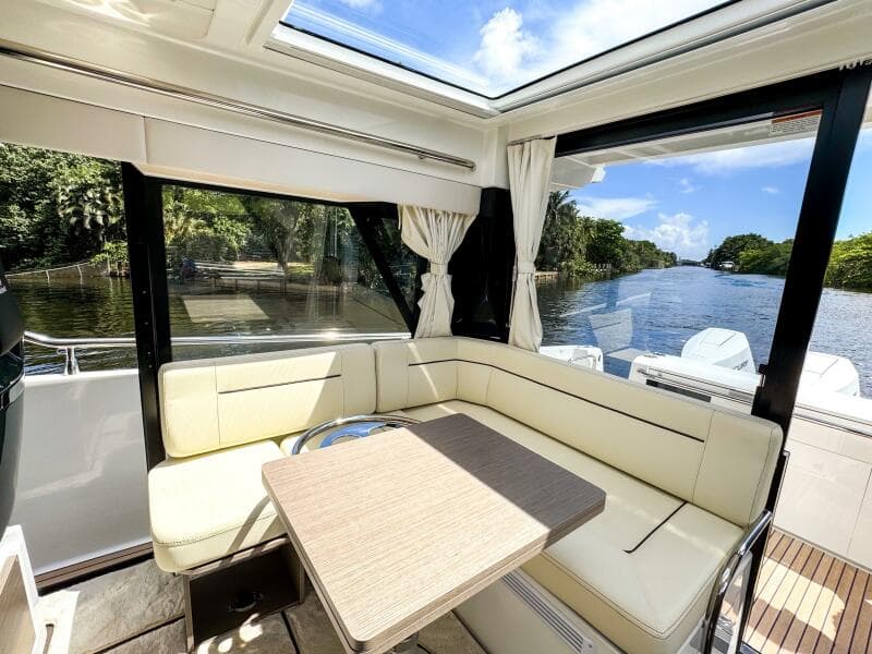 2025 Wellcraft 38 Explorer