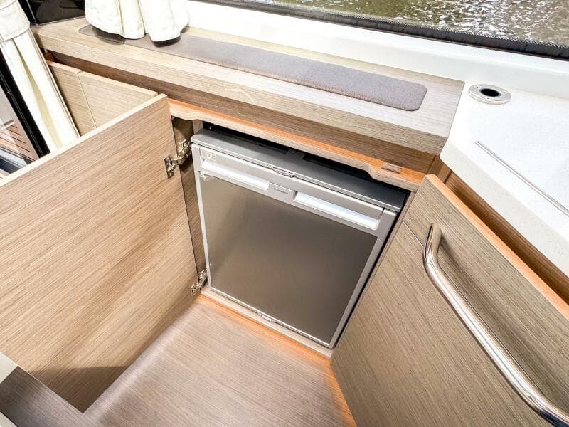 2025 Wellcraft 38 Explorer