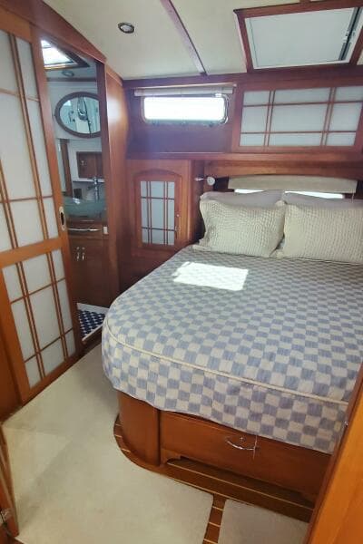 2012 Sabre 48 Salon Express - Photo 34