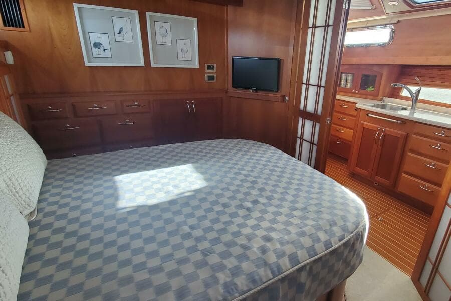 2012 Sabre 48 Salon Express - Photo 36