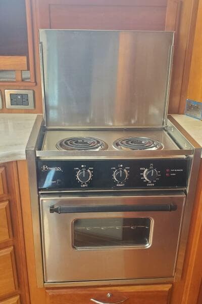2012 Sabre 48 Salon Express - Photo 32
