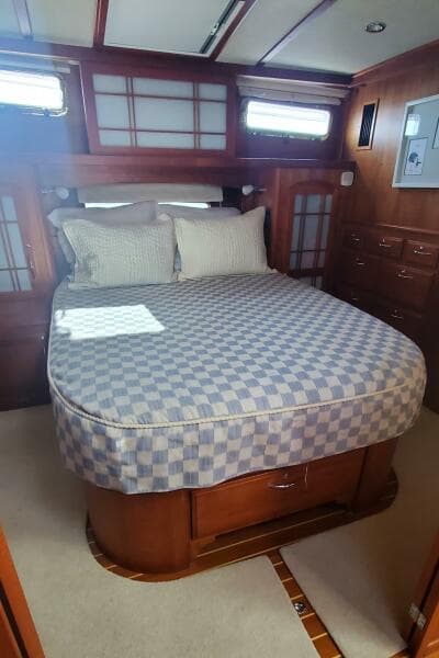 2012 Sabre 48 Salon Express - Photo 33