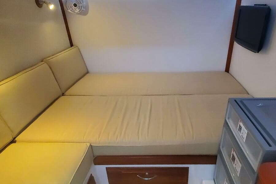 2012 Sabre 48 Salon Express - Photo 45
