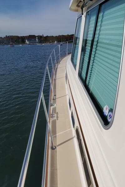 2012 Sabre 48 Salon Express - Photo 14
