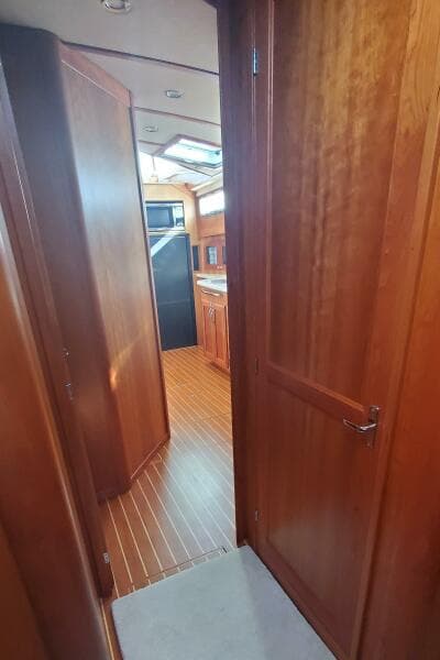 2012 Sabre 48 Salon Express - Photo 38