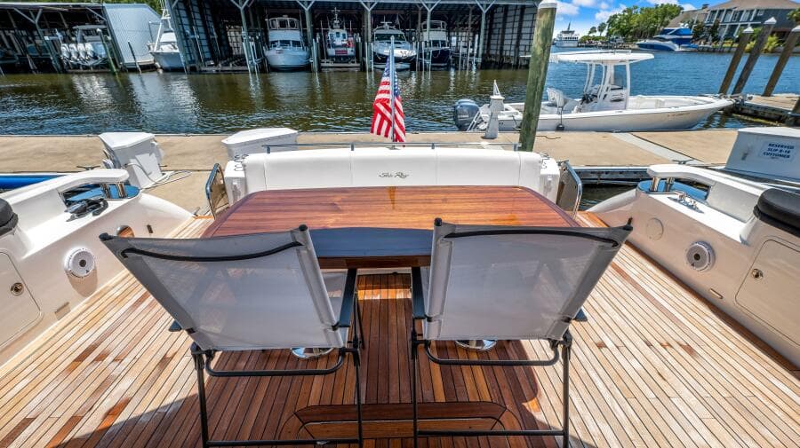 2013 Sea Ray 610 SUNDANCER