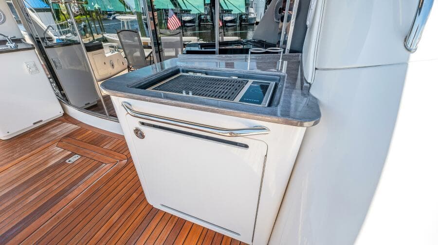 2013 Sea Ray 610 SUNDANCER