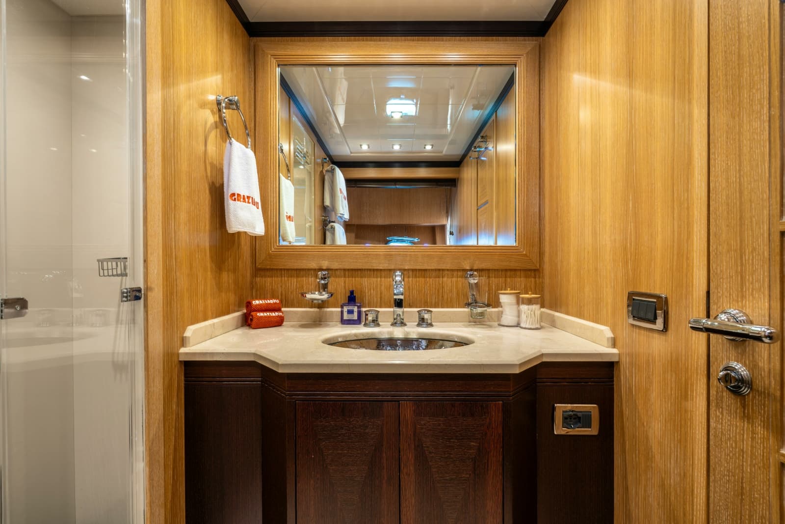 2008 Overmarine Mangusta 108 - Photo 28