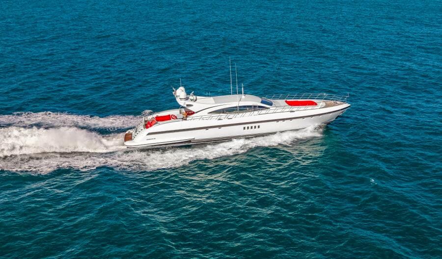 2008 Overmarine Mangusta 108