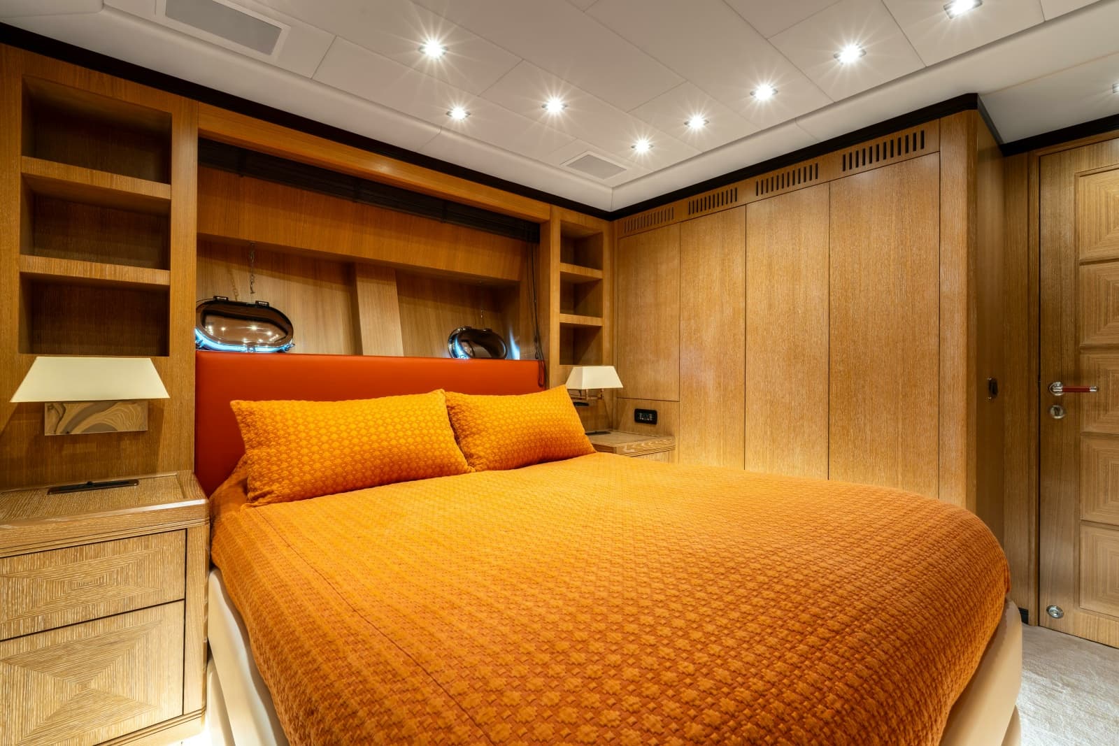 2008 Overmarine Mangusta 108 - Photo 23