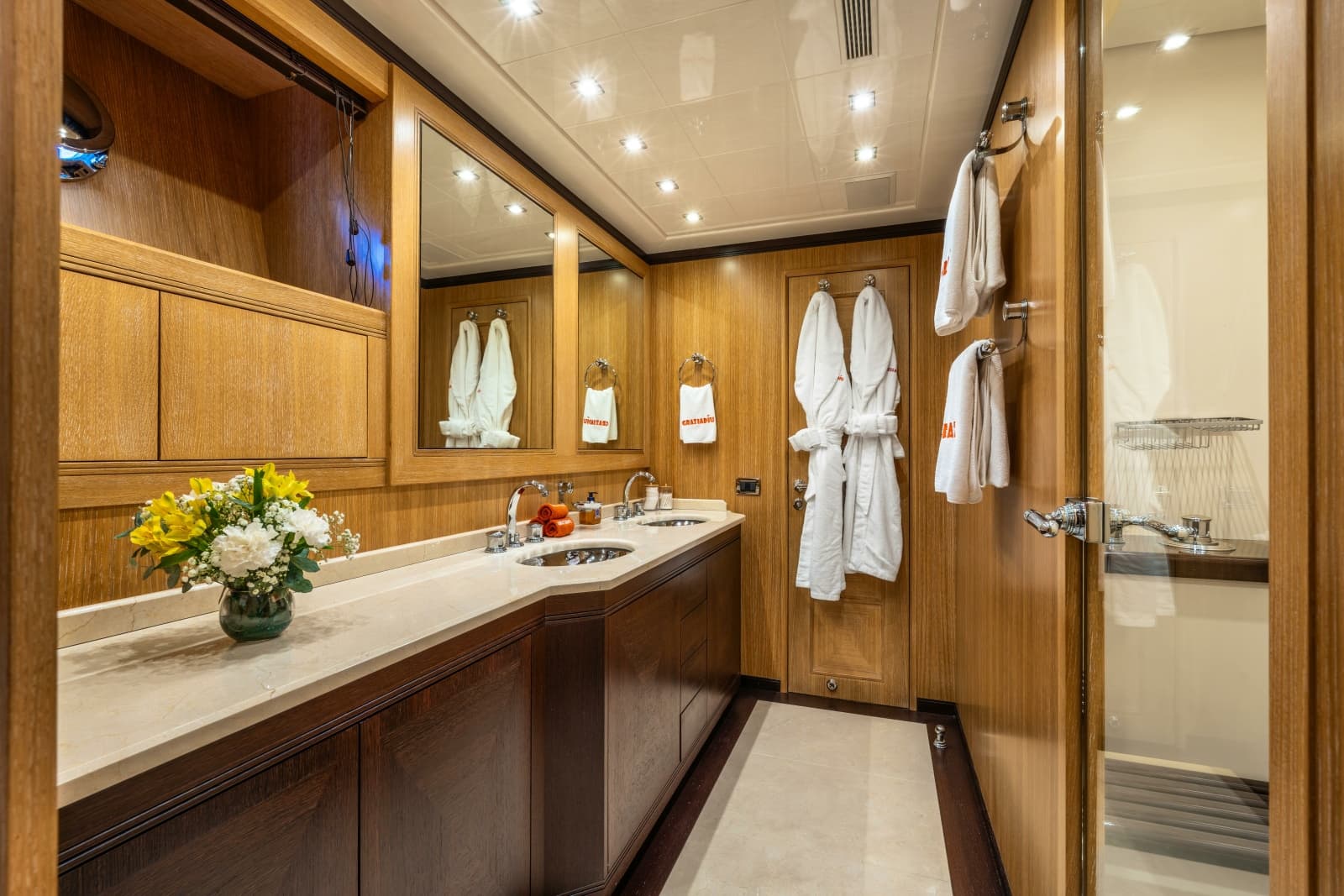 2008 Overmarine Mangusta 108 - Photo 21
