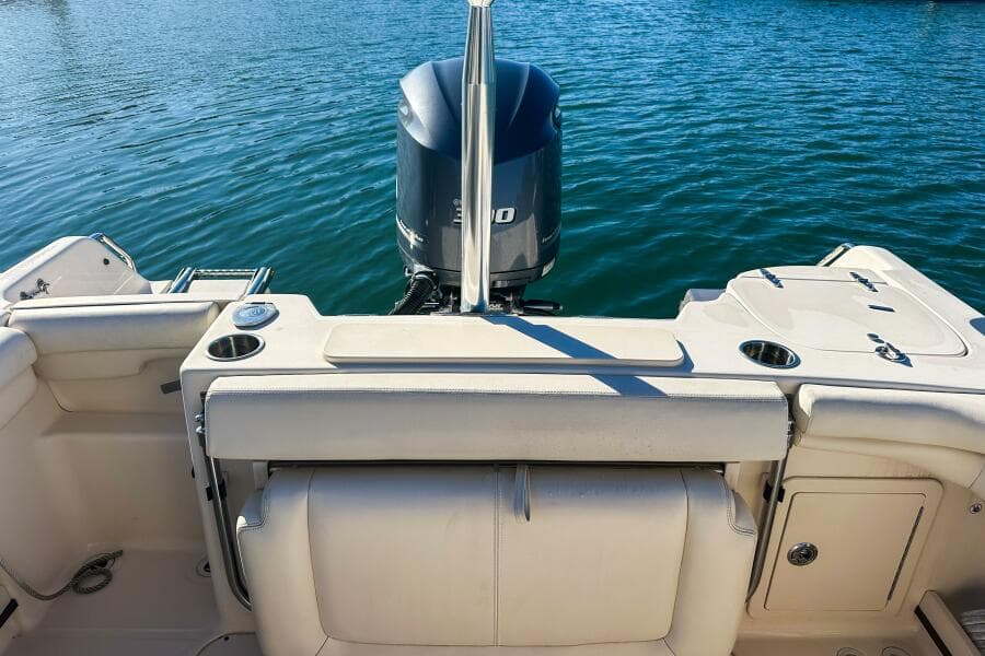 2016 Grady-White 255 Freedom