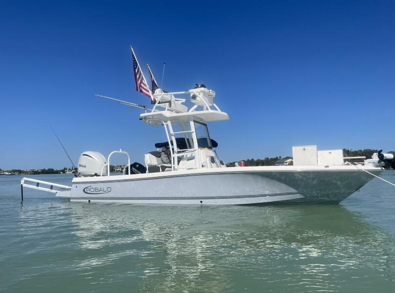2022 Robalo Cayman 246 SD