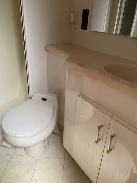 2000 Viking 50 Convertible Sportfish