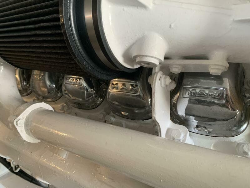 2000 Viking 50 Convertible Sportfish