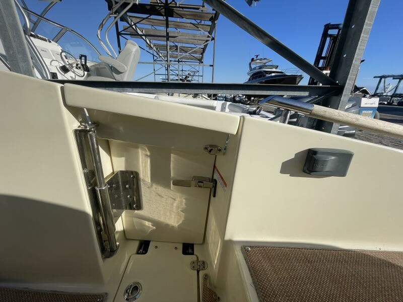 2020 Chris-Craft Launch 28 GT