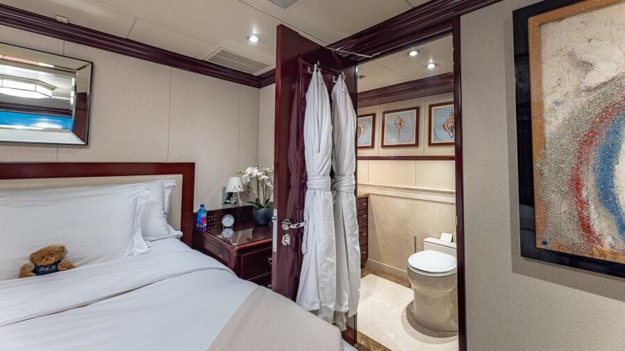 Starboard Guest Stateroom