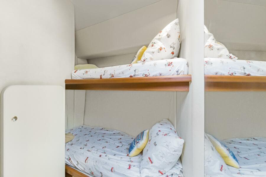 2005 Silverton 34 Convertible