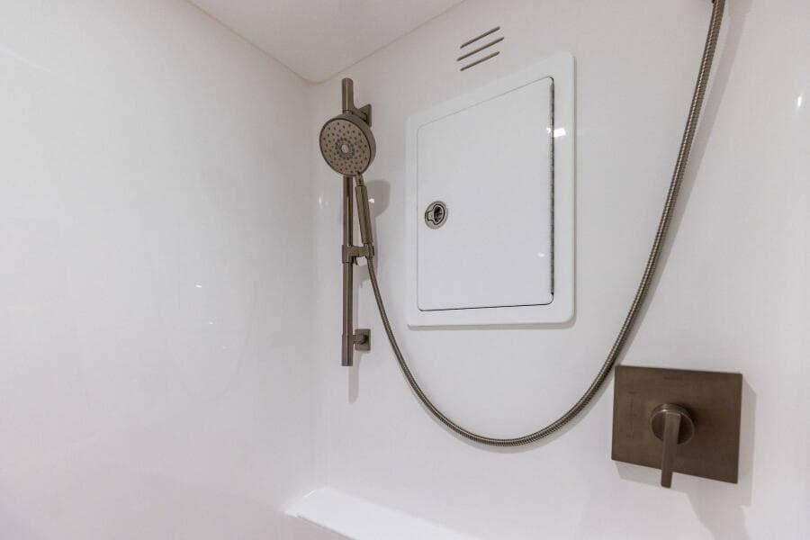 2026 Viking 82 Convertible- TEAM HARVEY I- STBD Guest Sateroom Head