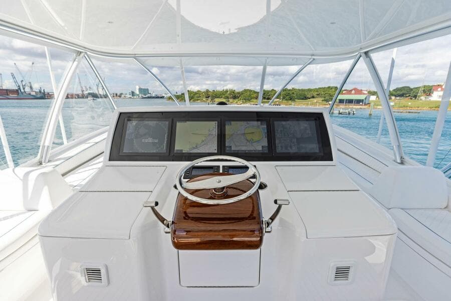 2026 Viking 82 Convertible- TEAM HARVEY I- Helm