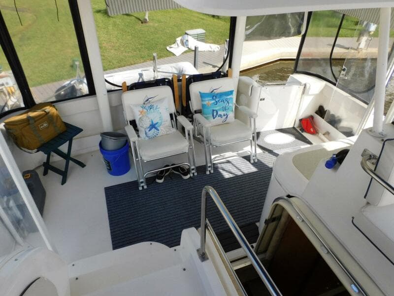 2003 Cruisers Yachts 3750 Motoryacht