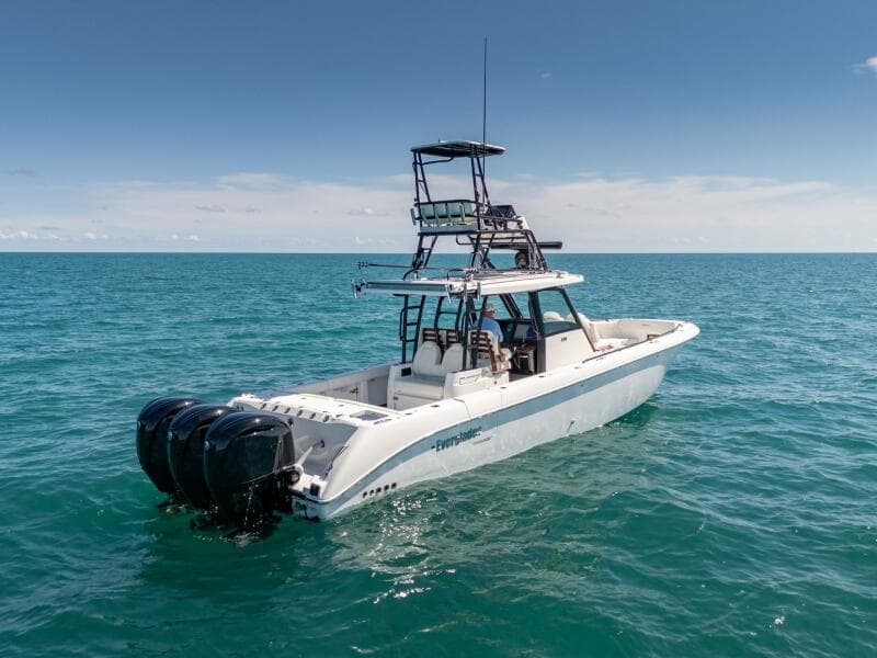 2025 Everglades 375 Center Console