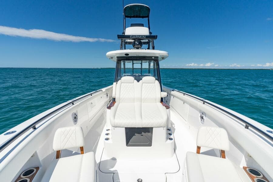 2025 Everglades 375 Center Console
