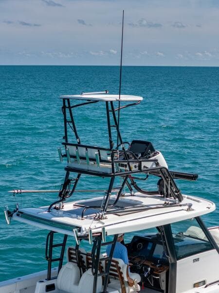 2025 Everglades 375 Center Console