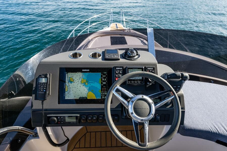 2023 Nimbus 405 Flybridge