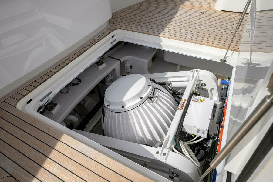 Viking 80 - KEMOSABE - Cockpit