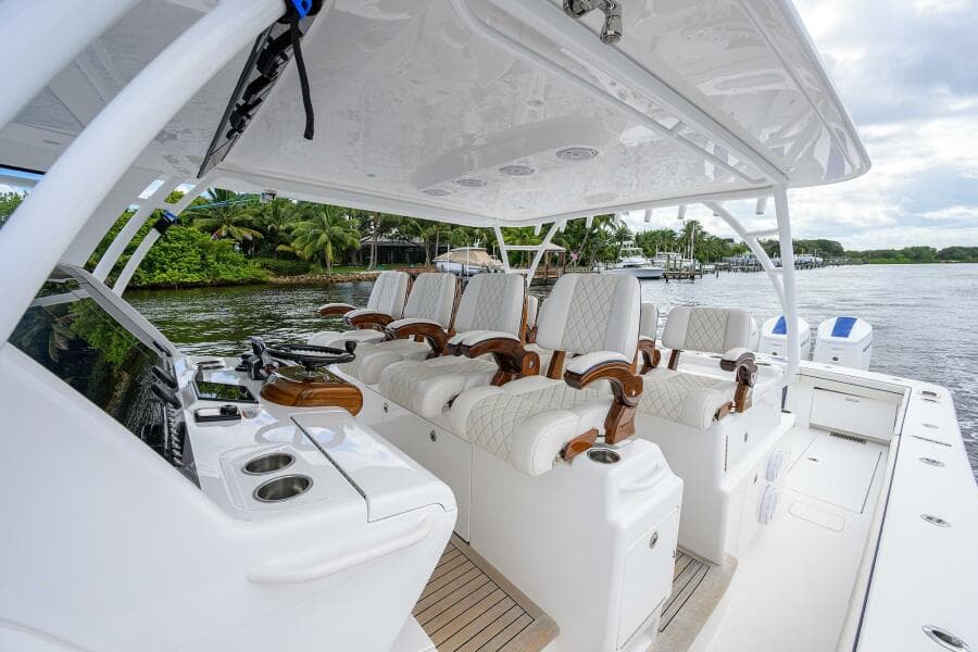 Valhalla 55 - LITTLE KEMOSABE - Helm Seating