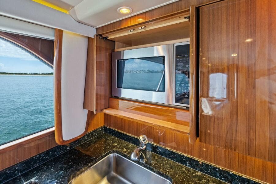 2006 Viking 56 Convertible SUMMER SALT